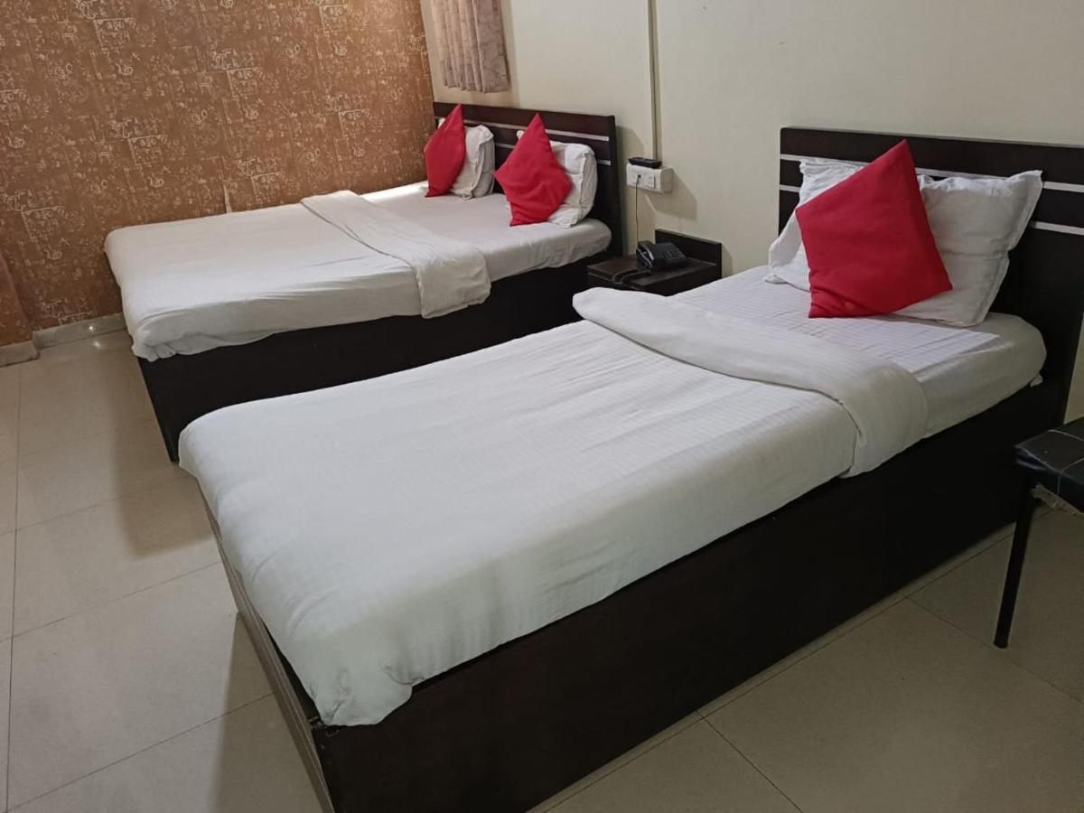 Hotel Mahati إندور المظهر الخارجي الصورة